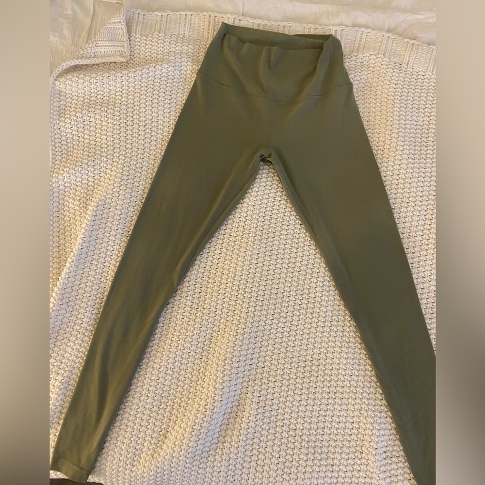 Lululemon align green leggings- size 6- full length